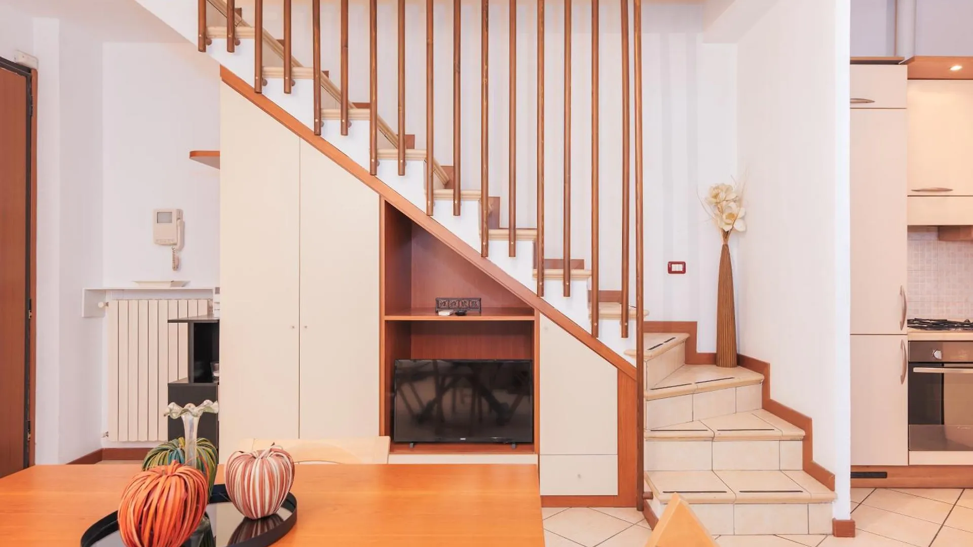 Keys Of Italy - Salutati Stylish Bedroom Apartment Milan