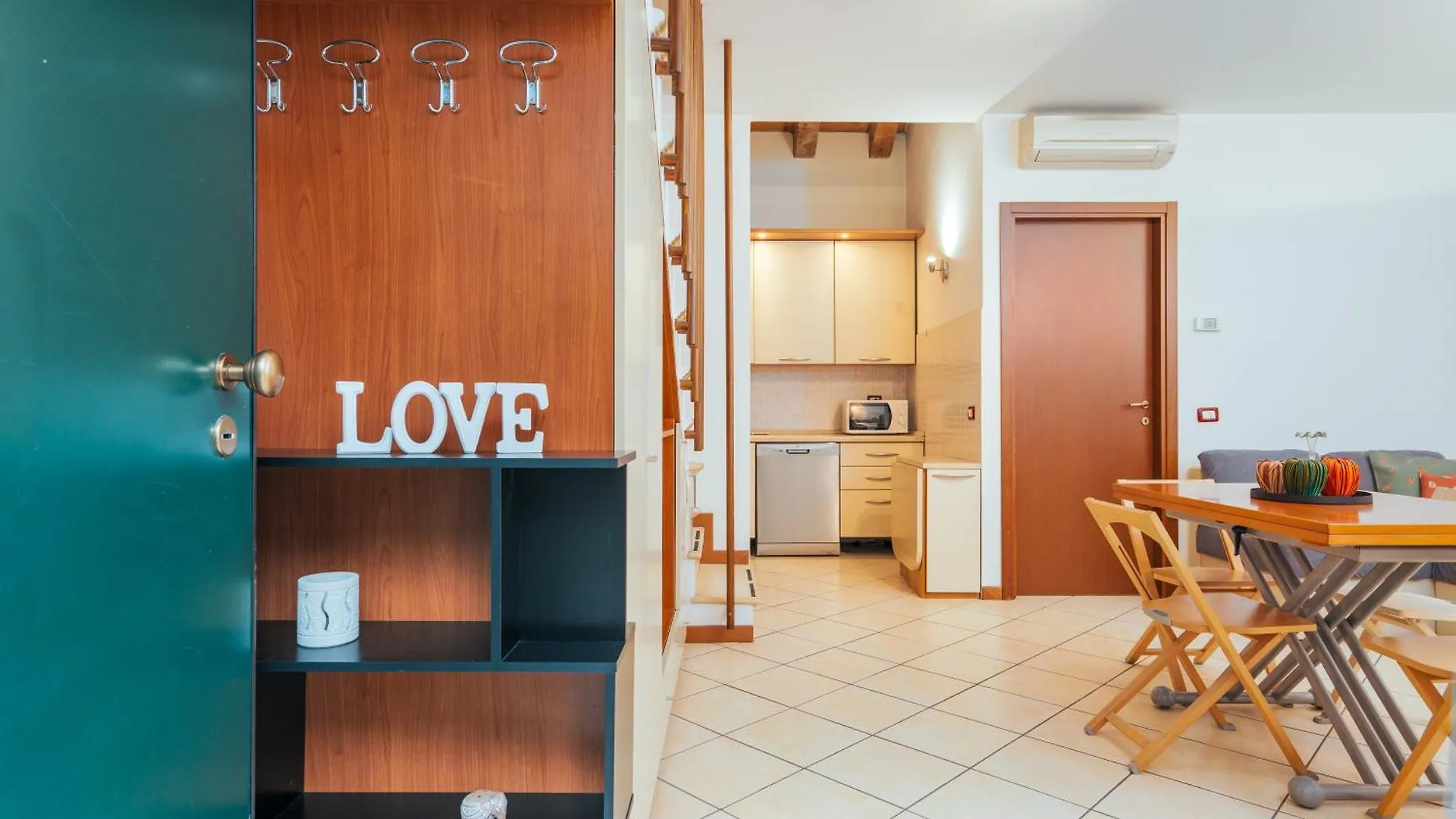 Keys Of Italy - Salutati Stylish Bedroom Apartment Milan 0*,