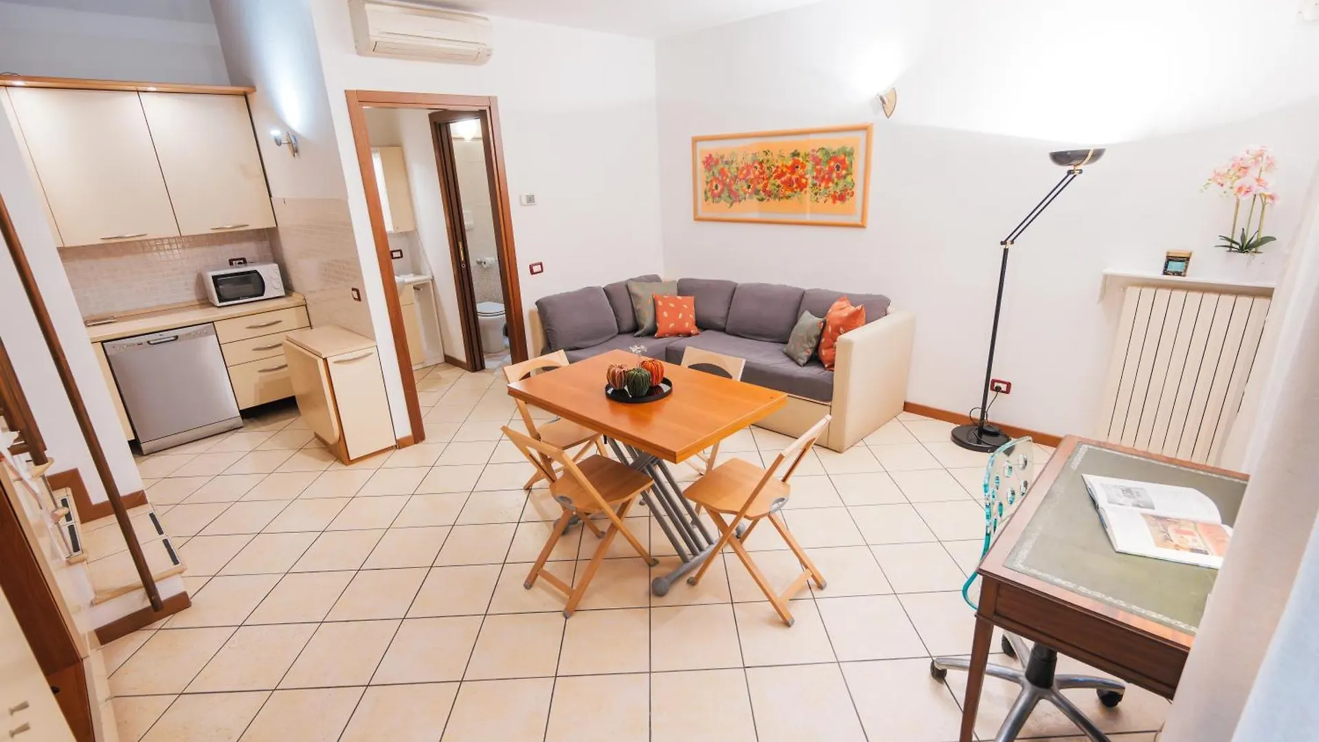 Keys Of Italy - Salutati Stylish Bedroom Apartment Milan