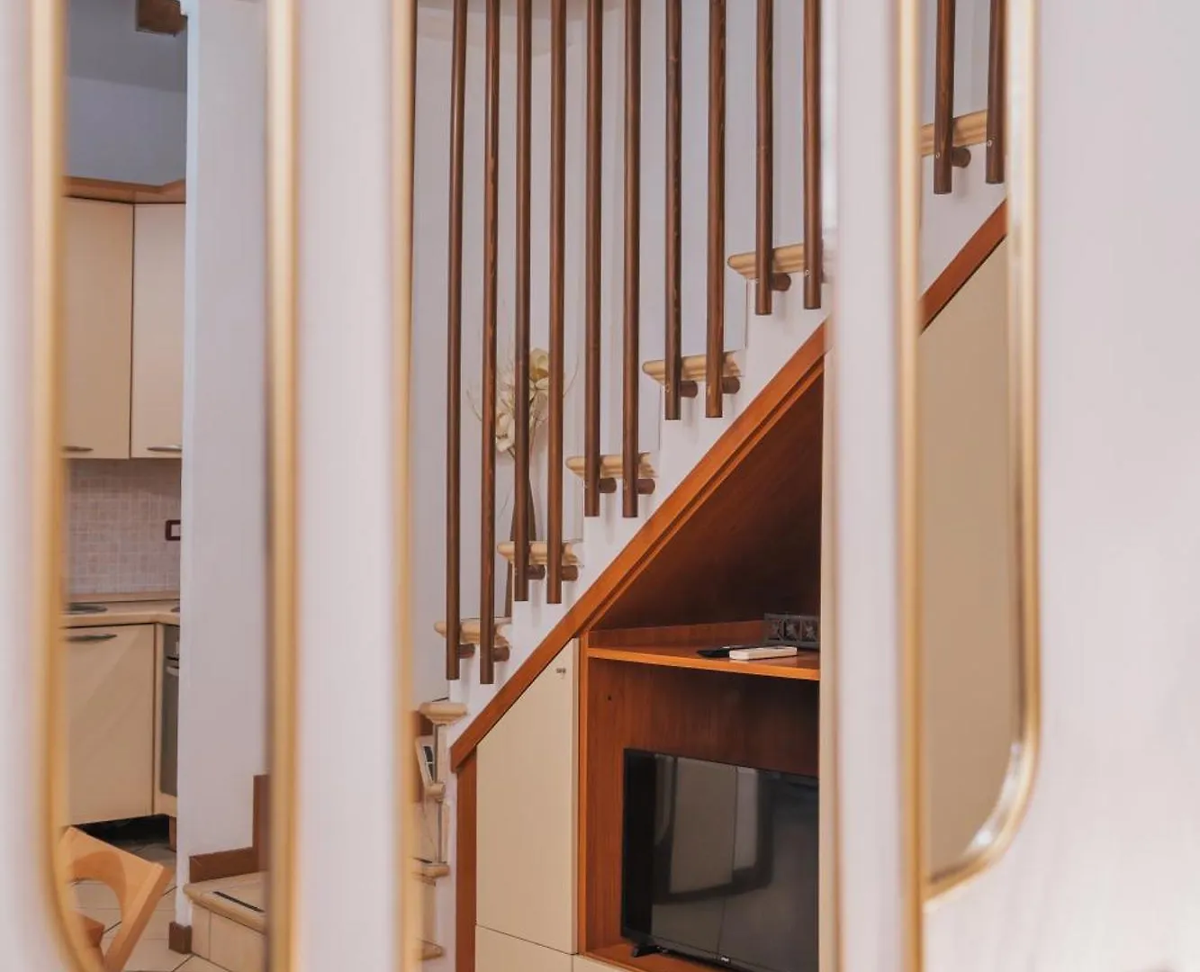 Keys Of Italy - Salutati Stylish Bedroom Apartment Milan