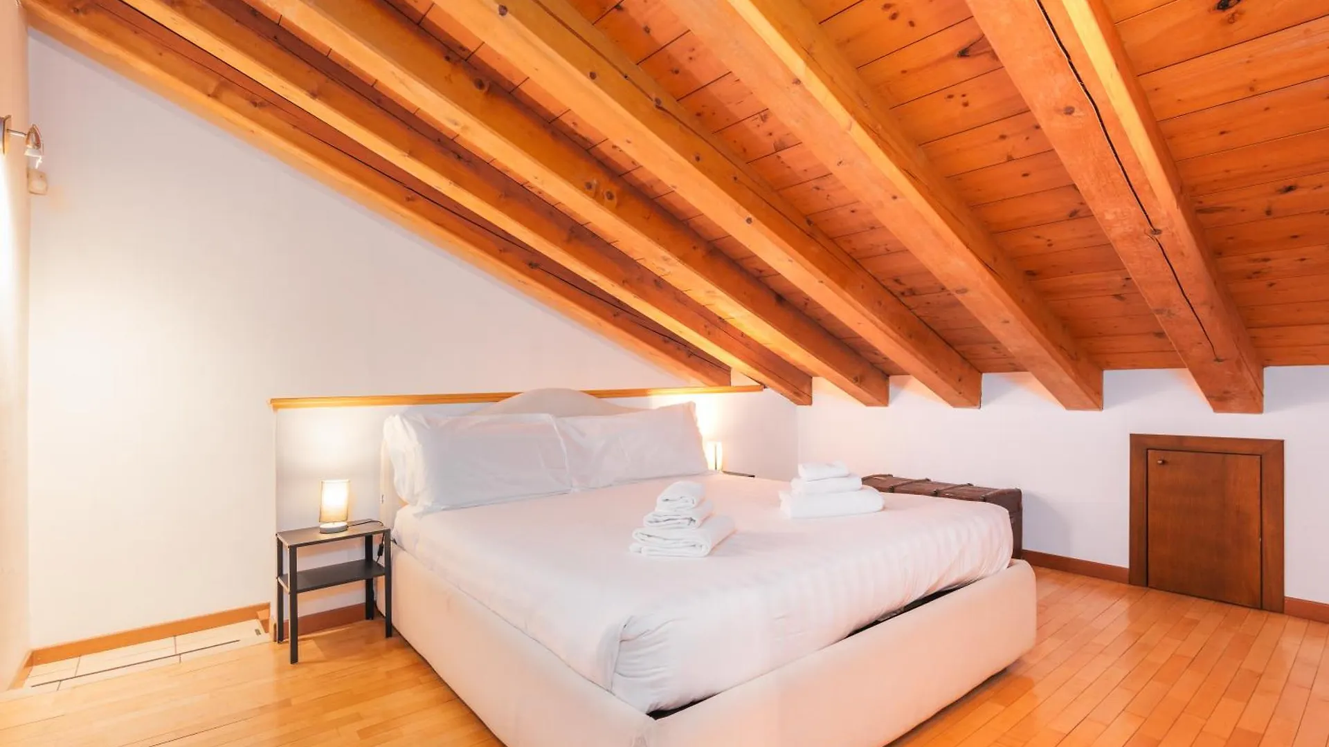 Keys Of Italy - Salutati Stylish Bedroom Apartment Milan